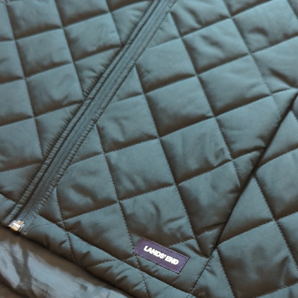Lands' End Women's Quilted Dark Teal Vest - Picture 4 of 9